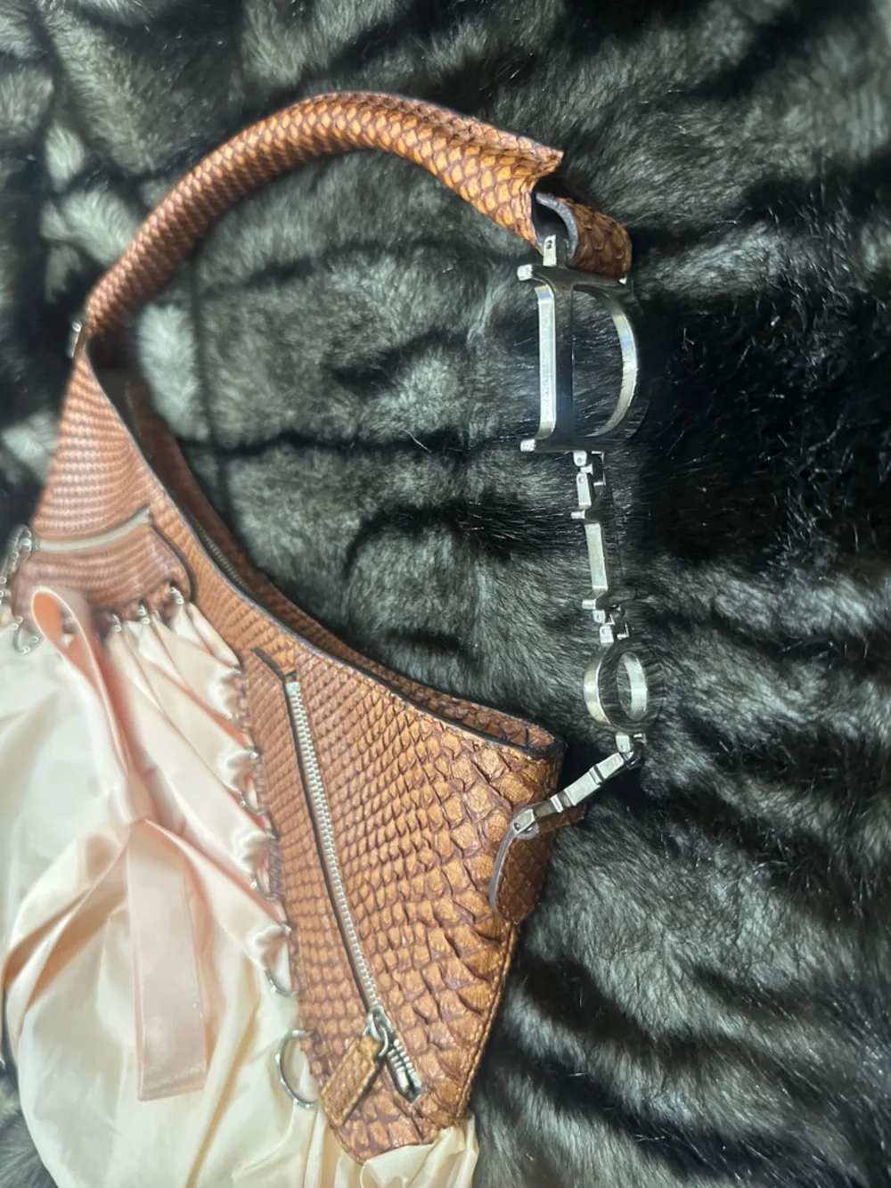 DIOR Brown snake skin & Cream Shoulder Bag with Pink Bow and Dior hardware. - Picture 8 of 12